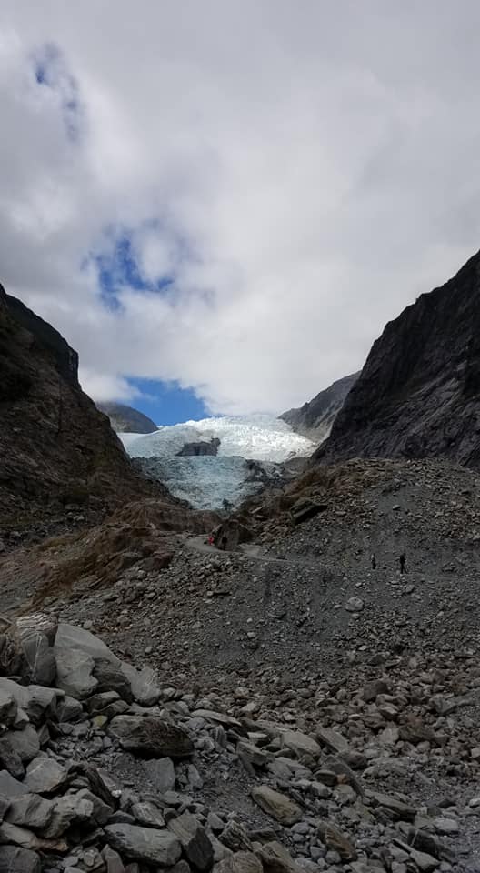 fj glacier valley hike